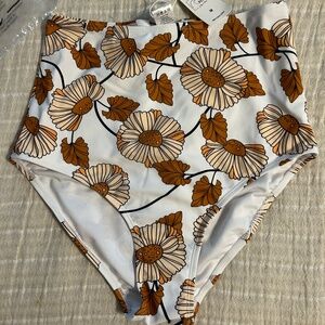 Livy and Kate high waisted daisy bikini bottom